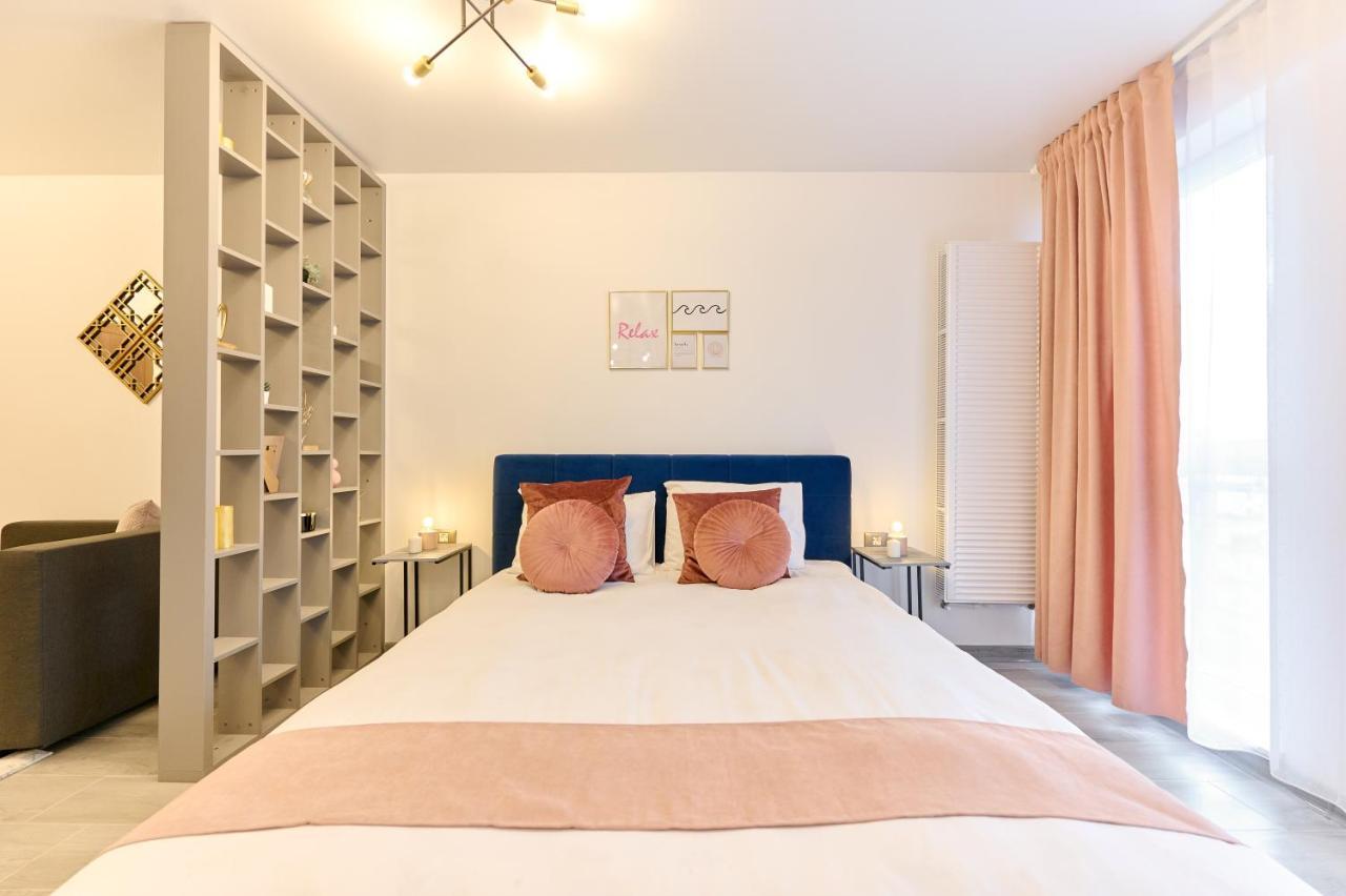 Appartamento Infinity Luxury Studio - Nord10 By Alezzi Năvodari Esterno foto