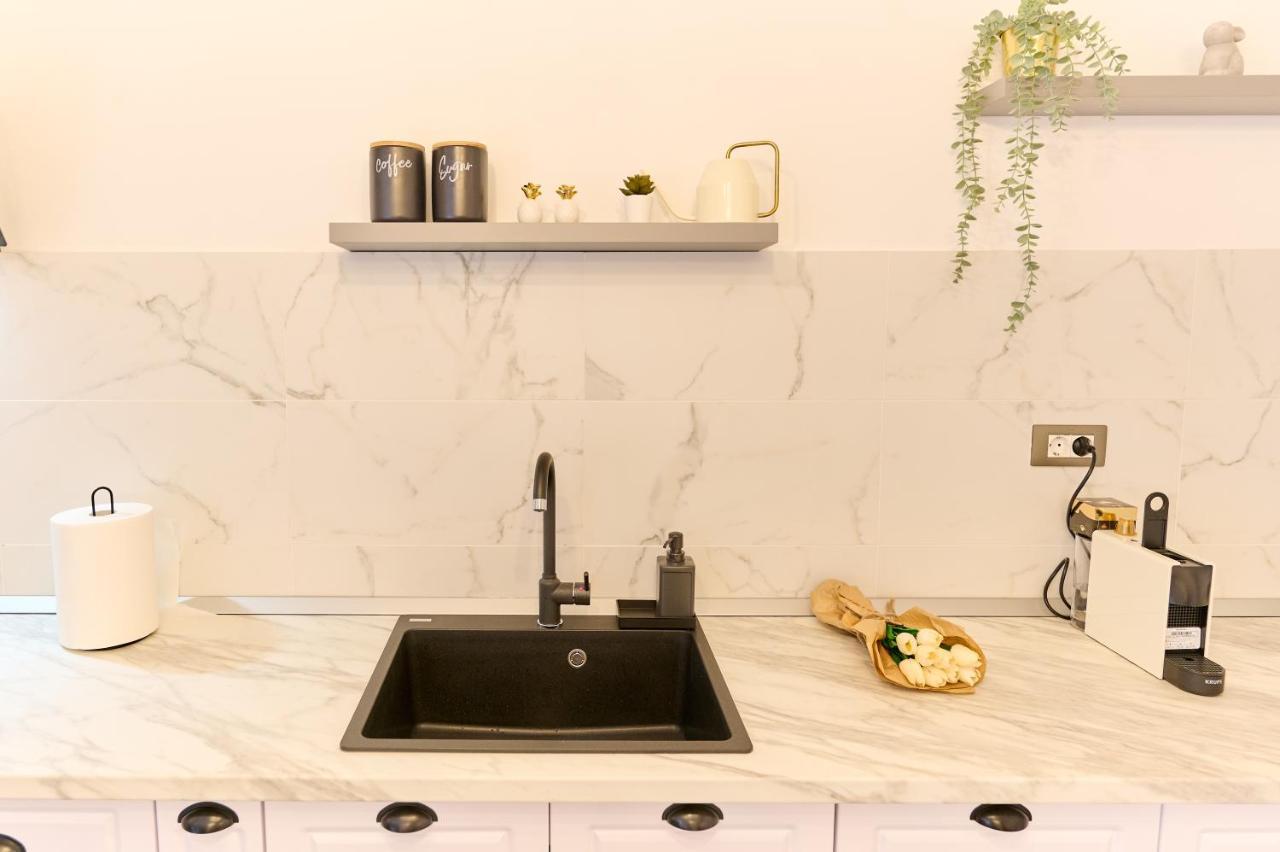 Appartamento Infinity Luxury Studio - Nord10 By Alezzi Năvodari Esterno foto